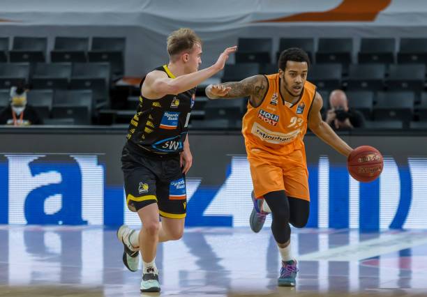 而瓜迪奥拉 而瓜迪奥拉