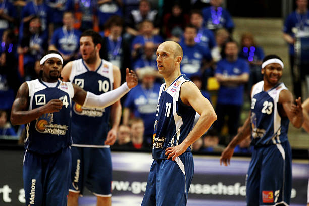 森出战各项 森出战各项